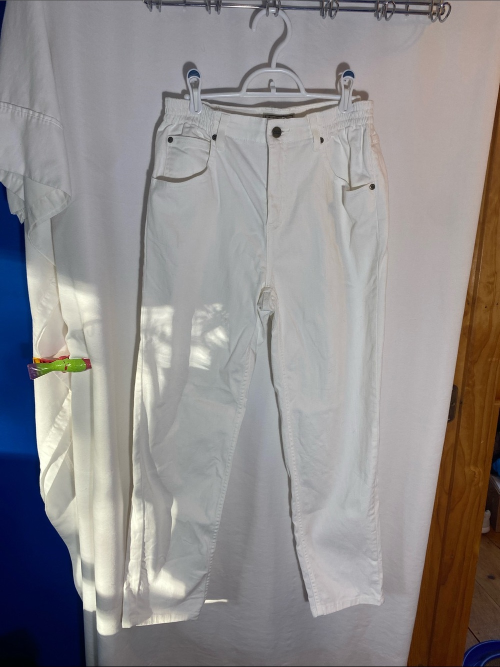 L.L. Bean White Comfort Waist Pants, Women’s Size 6P